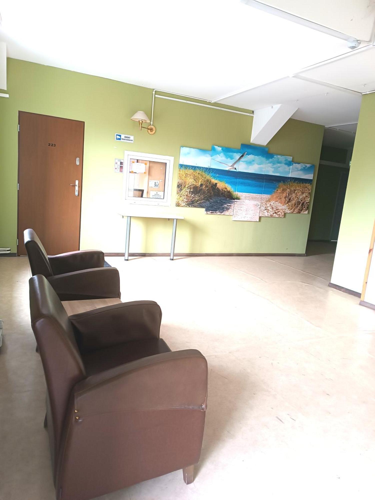Hostel Krosnienska 12 Zielona Góra Exteriör bild