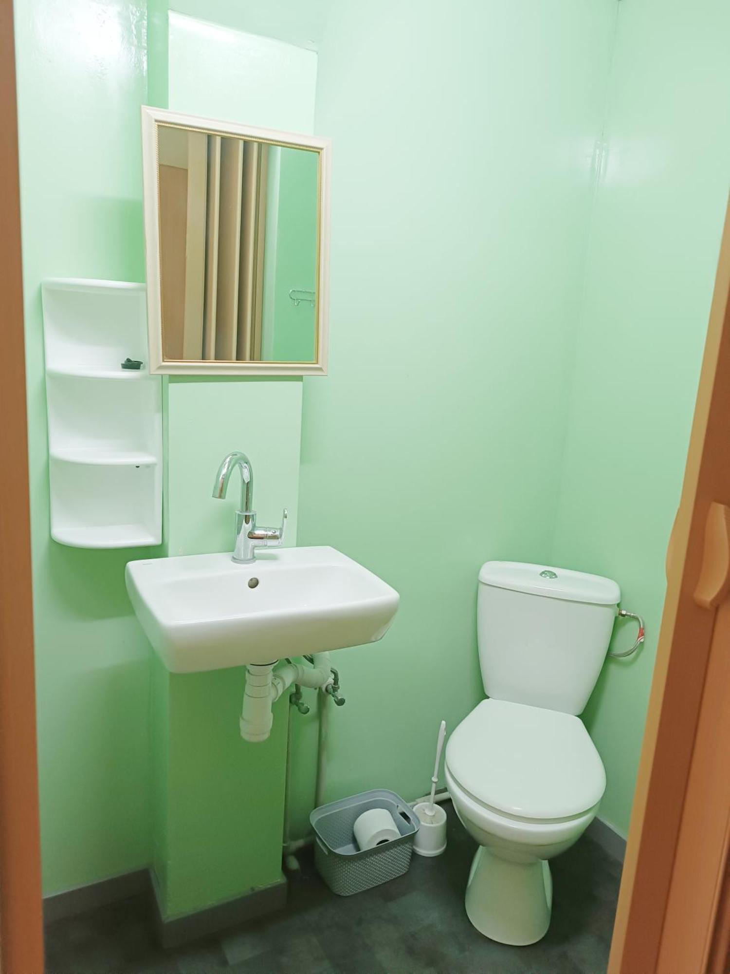 Hostel Krosnienska 12 Zielona Góra Exteriör bild