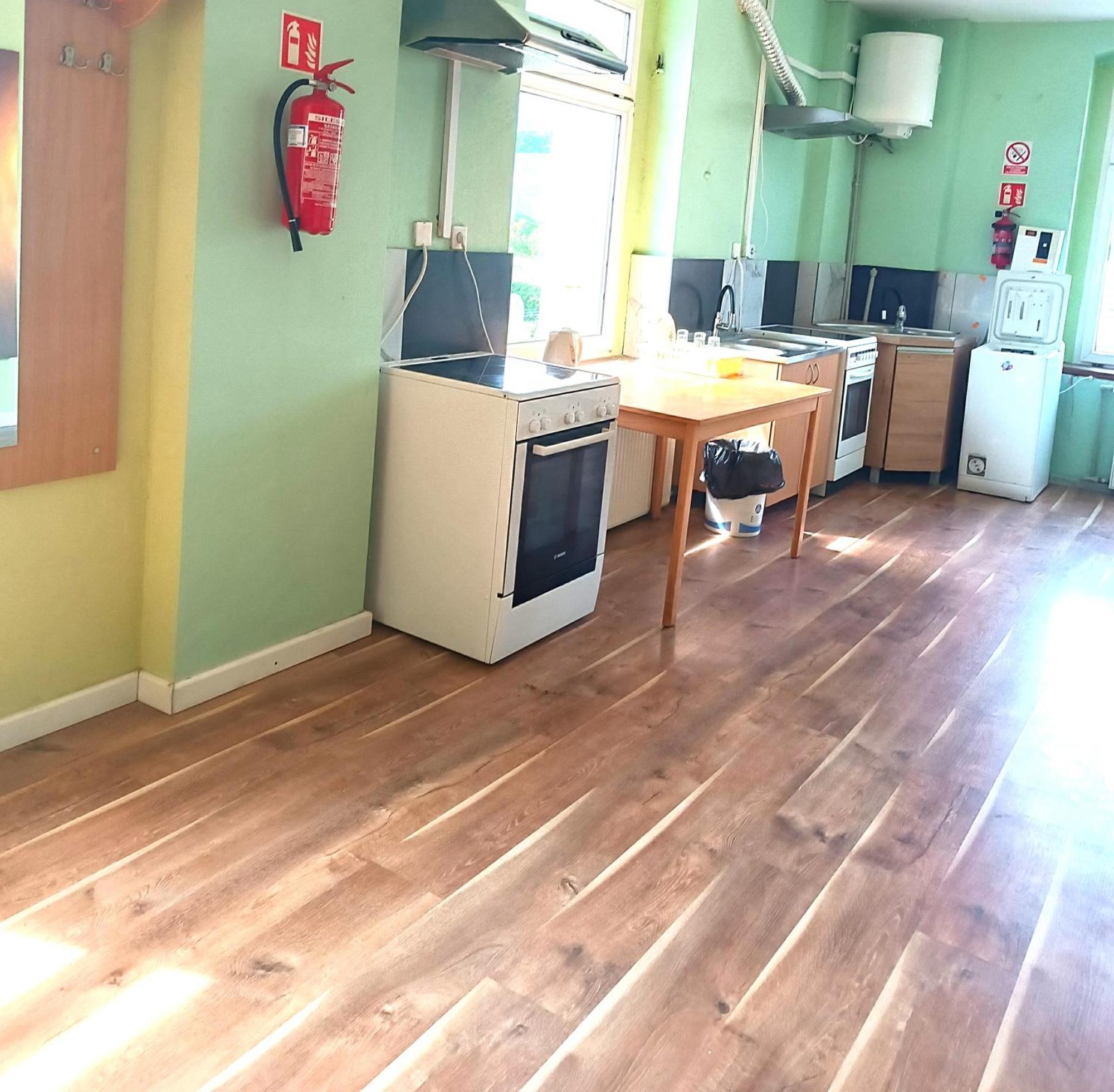 Hostel Krosnienska 12 Zielona Góra Exteriör bild