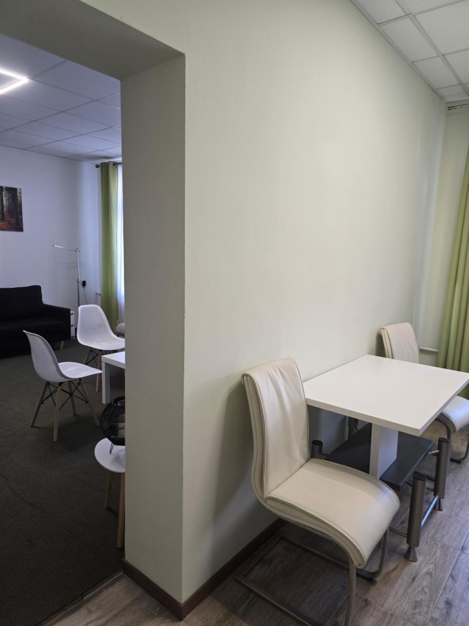 Hostel Krosnienska 12 Zielona Góra Exteriör bild